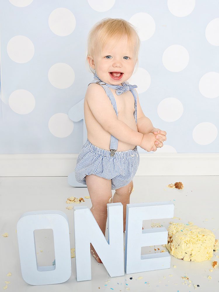 1st Birthday Cake Smash Photographer Bridgend