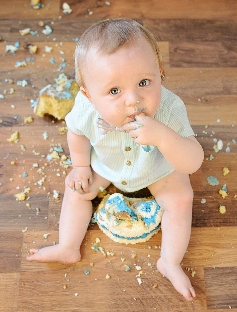 Cute Cake Smash Photography